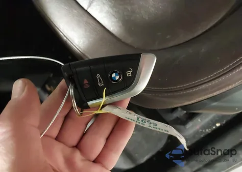 2016 BMW X1 xDrive28I из США, поврежденный, VIN WBXHT3C3XGP881246